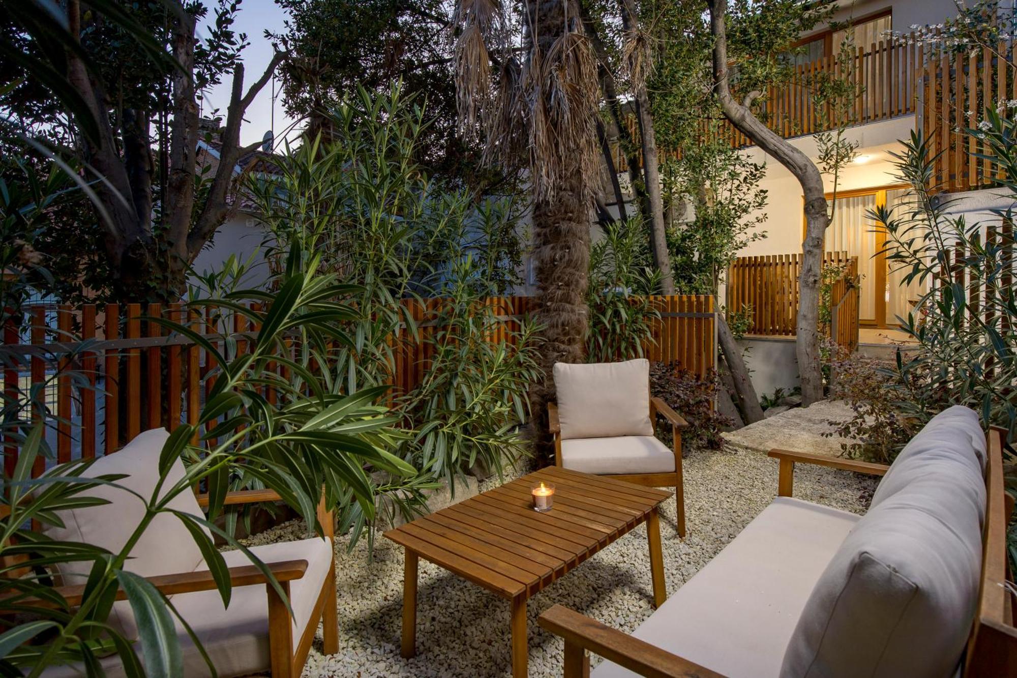 Pula Residence Rooms And Apartments Old City Center Экстерьер фото