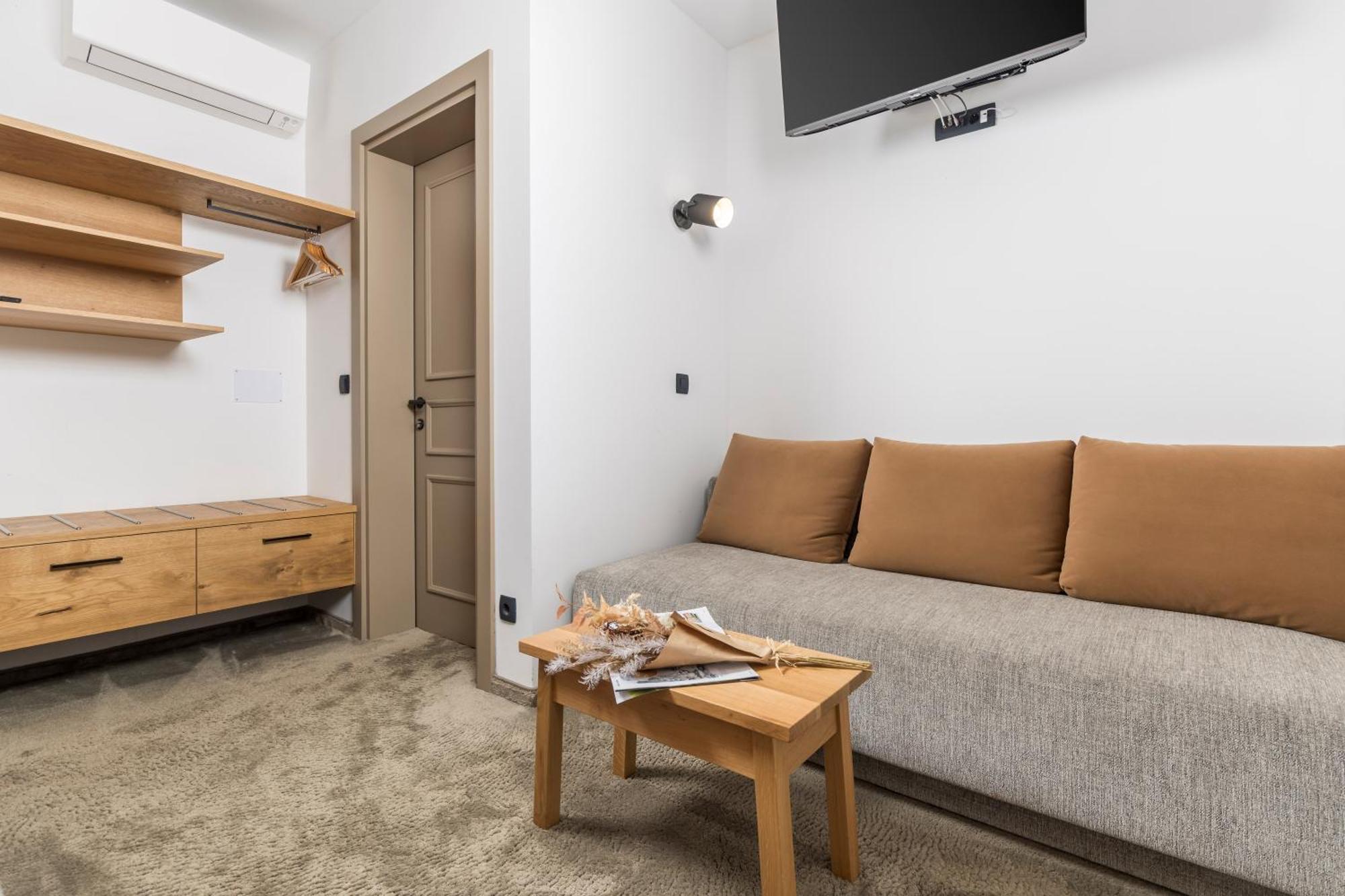 Pula Residence Rooms And Apartments Old City Center Экстерьер фото