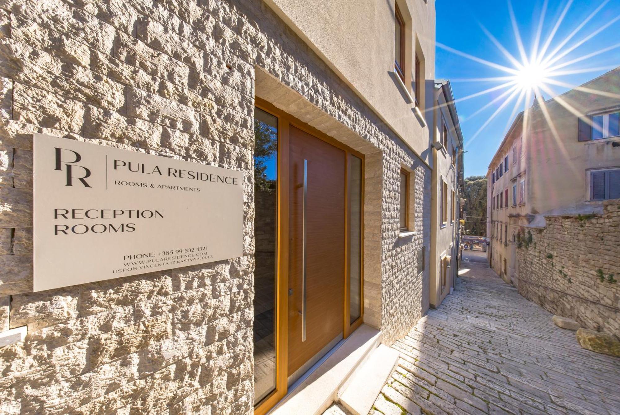 Pula Residence Rooms And Apartments Old City Center Экстерьер фото