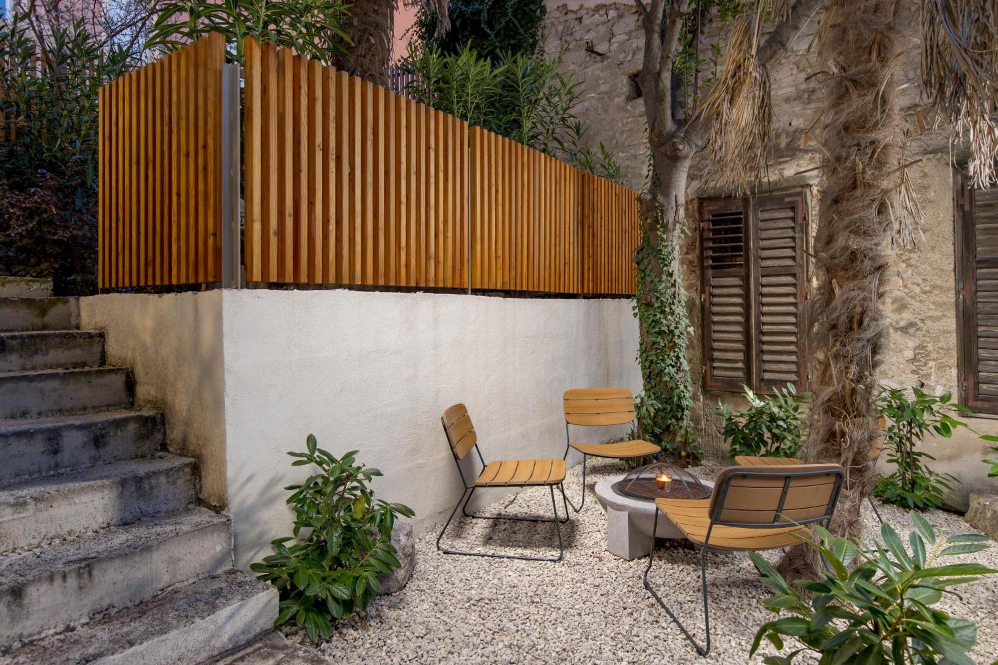 Pula Residence Rooms And Apartments Old City Center Экстерьер фото