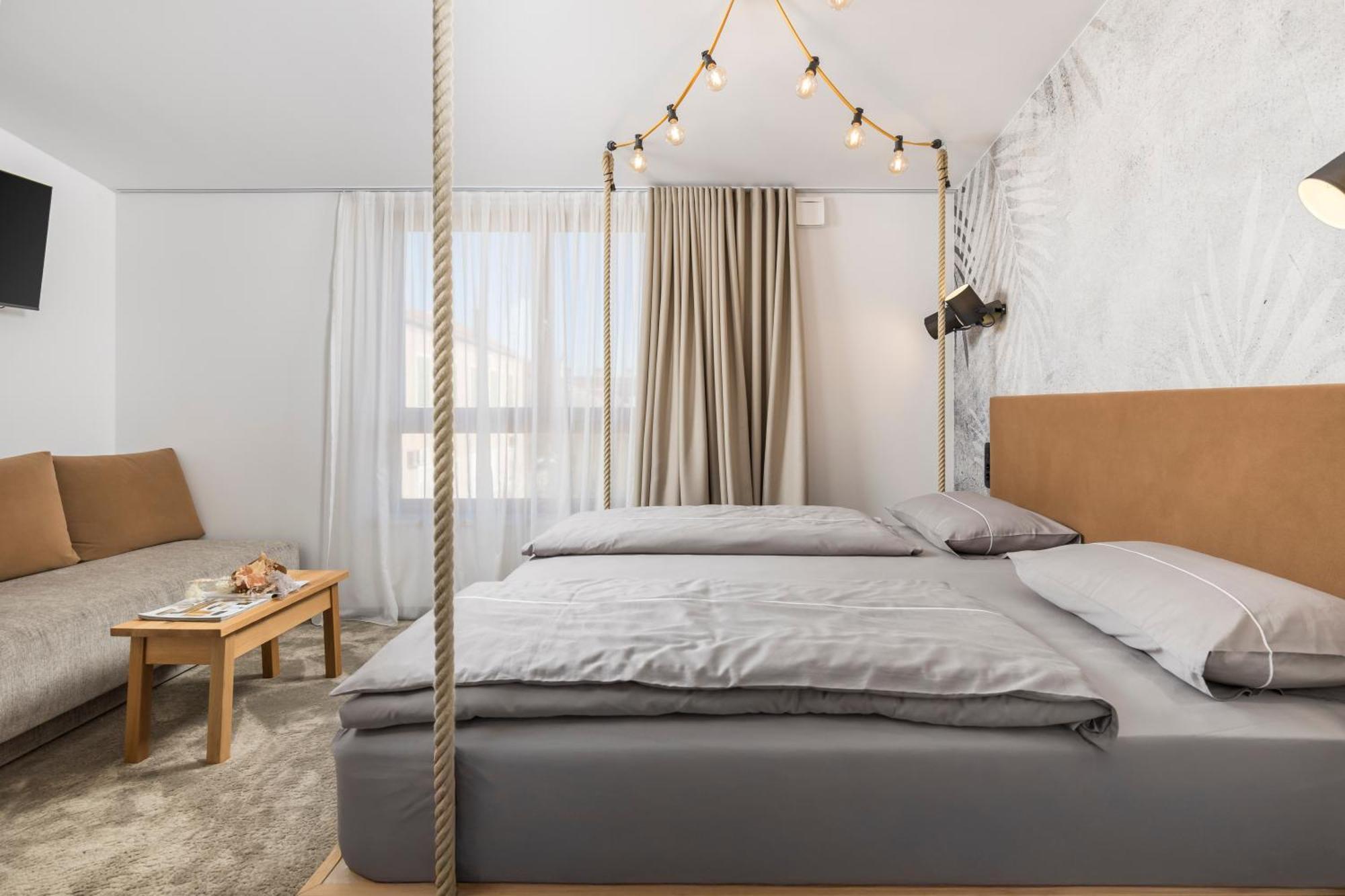 Pula Residence Rooms And Apartments Old City Center Экстерьер фото