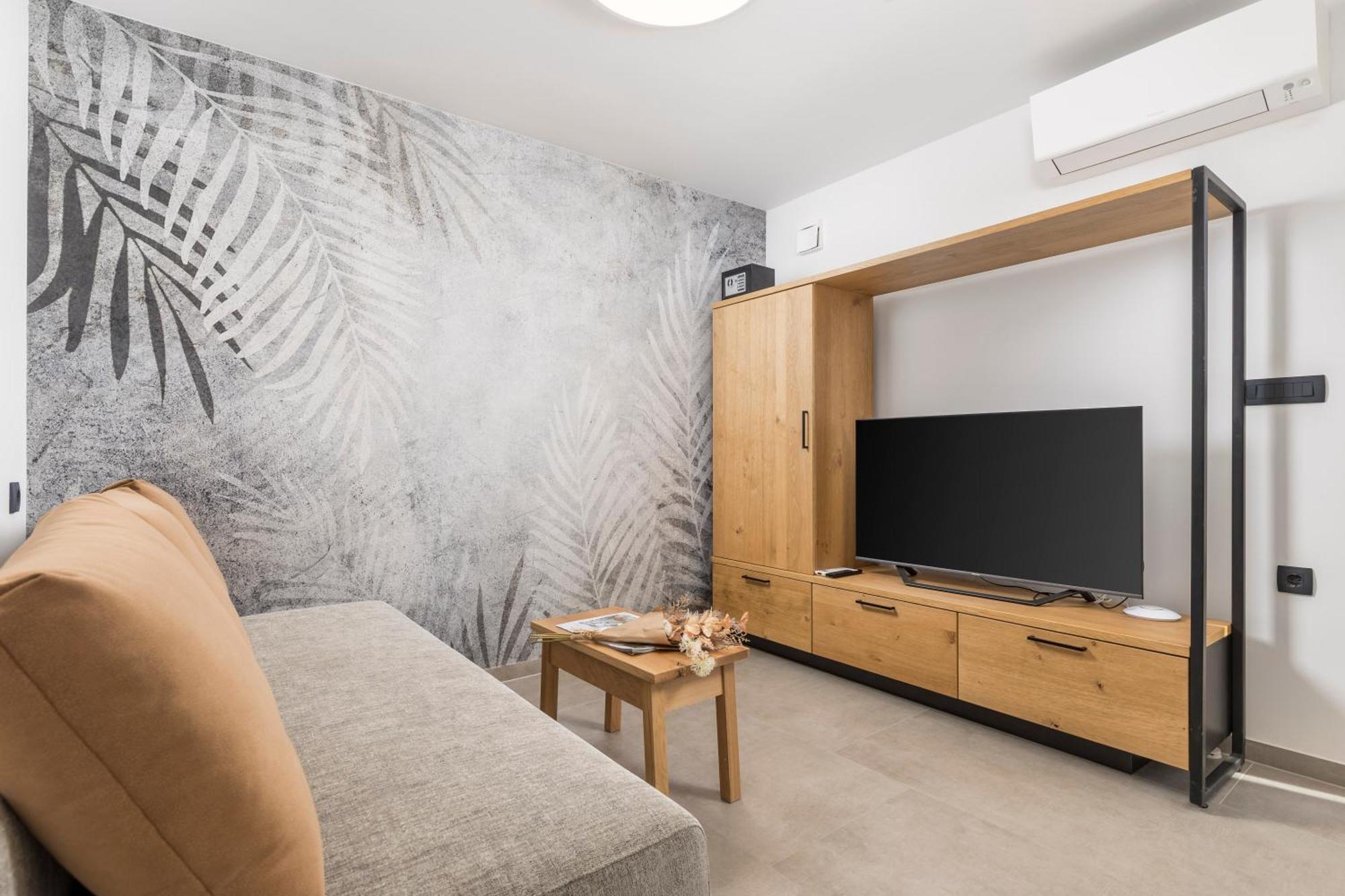 Pula Residence Rooms And Apartments Old City Center Экстерьер фото